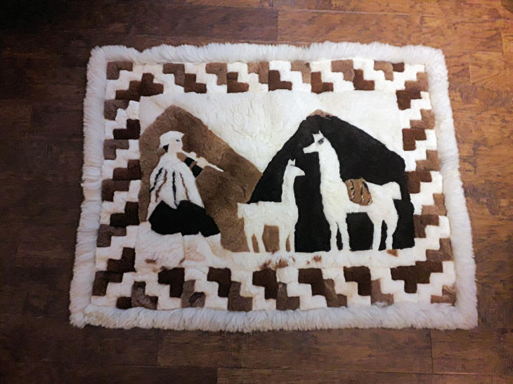 Small Floor Rug Alpaca Shepard.